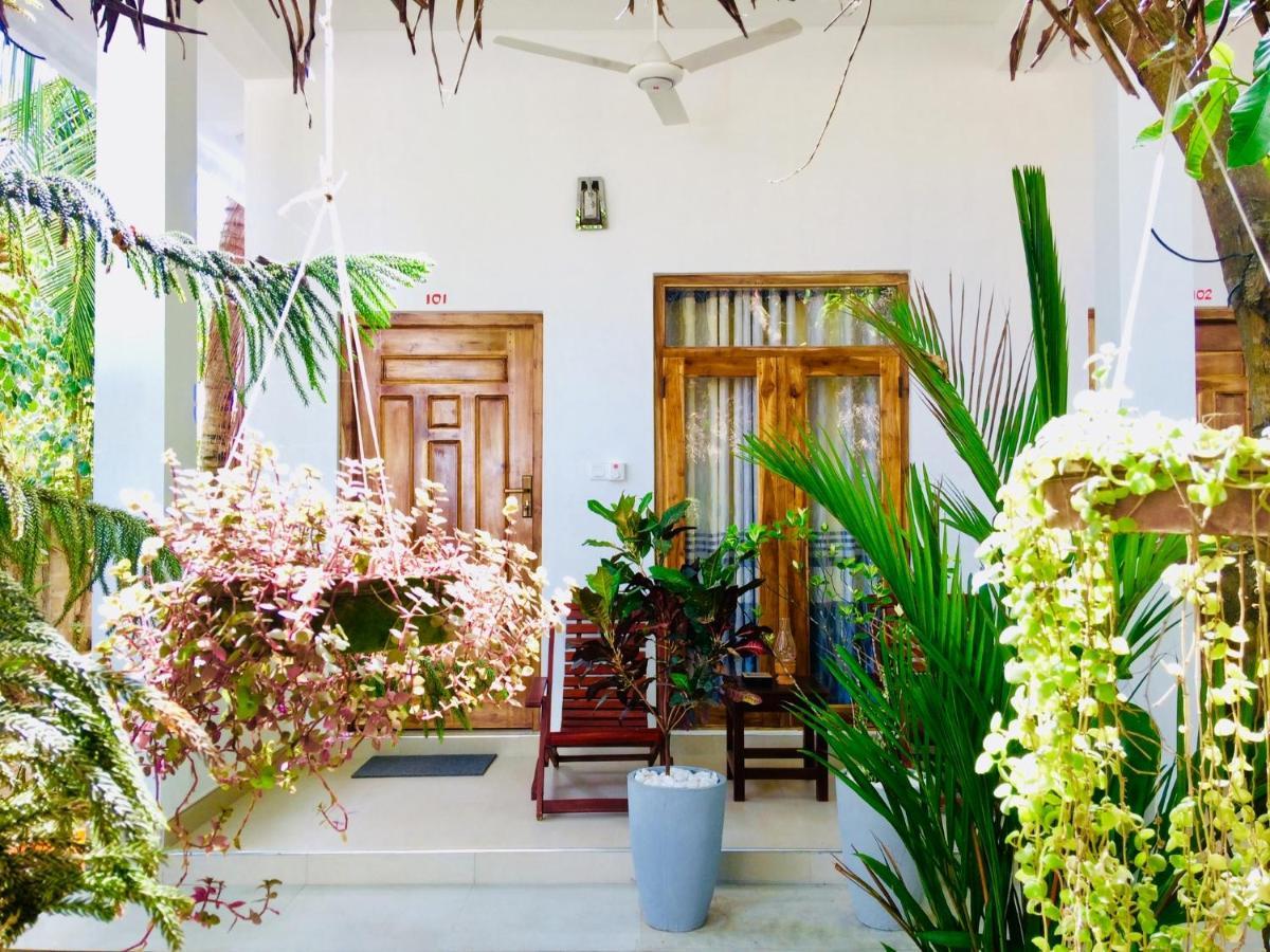 Tropicana Home Stay Arugam Bay Eksteriør billede
