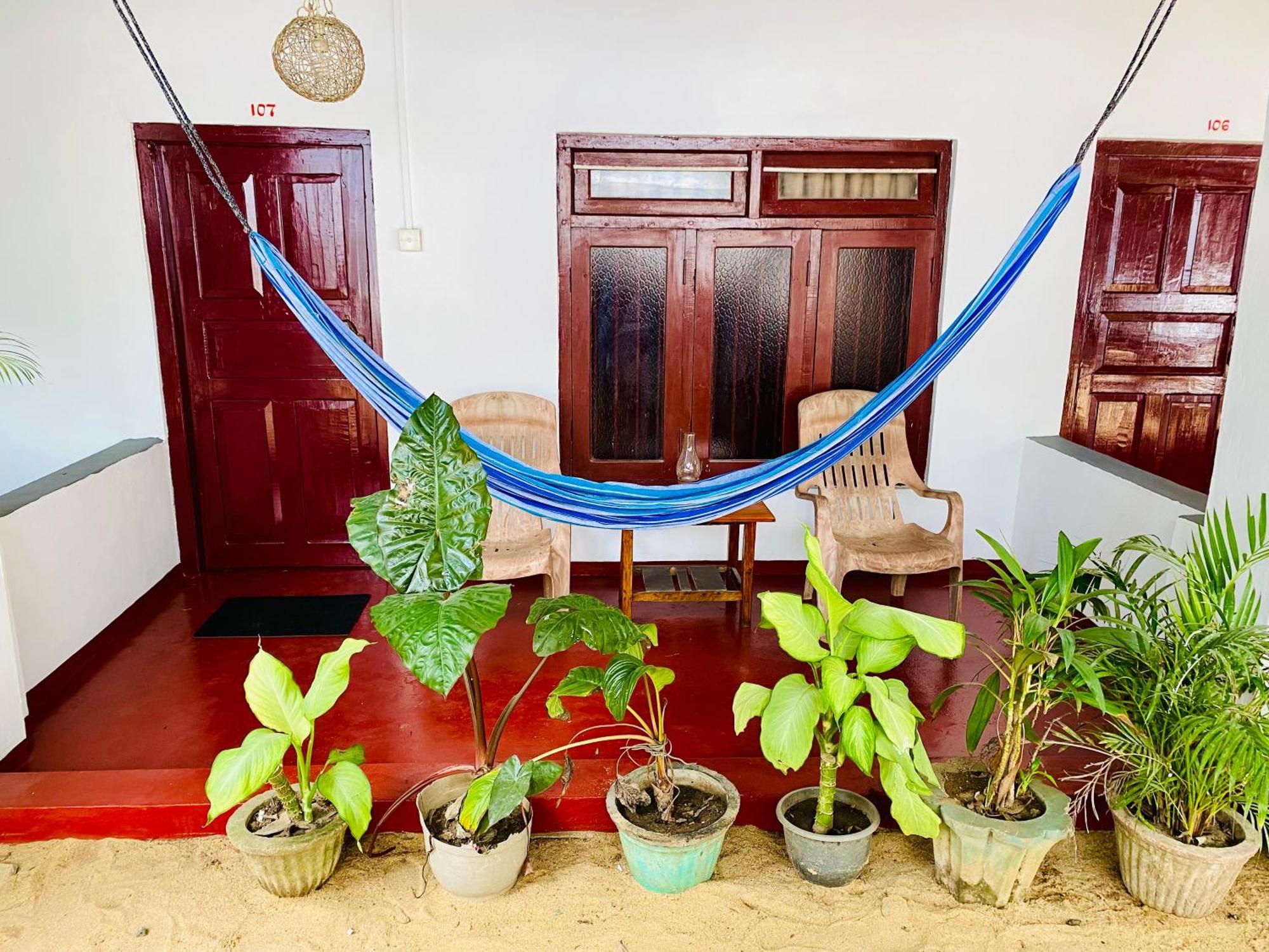 Tropicana Home Stay Arugam Bay Eksteriør billede